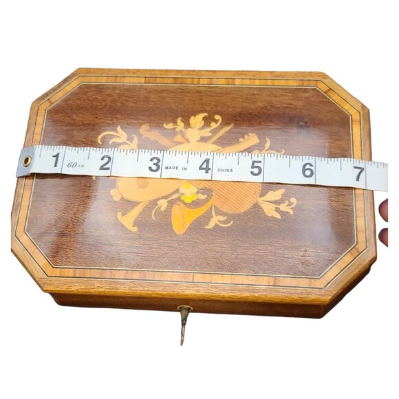 A.Gargiulo & Fannuzzy Sorrento Jewelry Music Box Wood Inlay Guitar ITALY - Picture 12 of 12